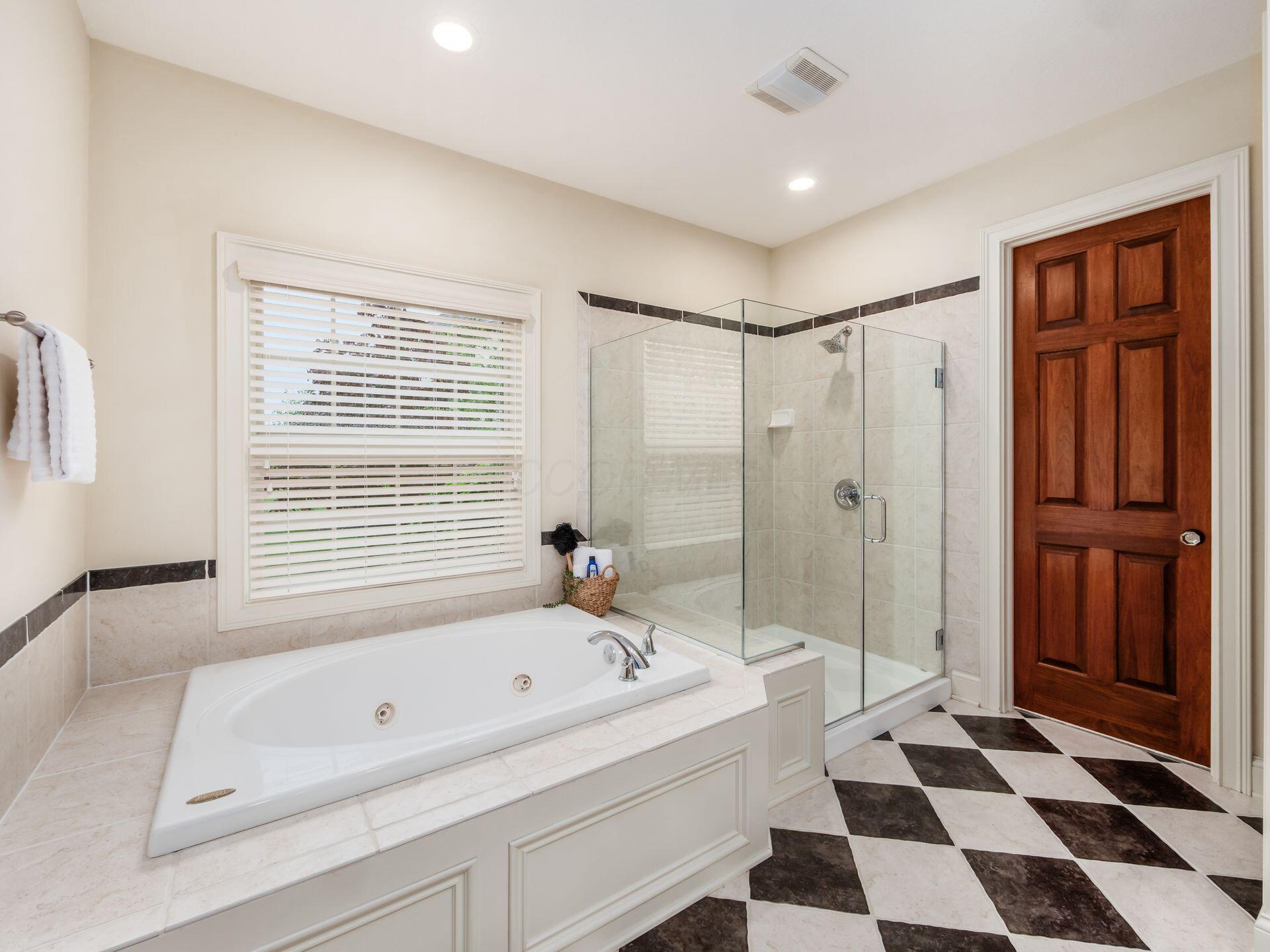 5948 Tarrin Court, Dublin, Ohio image 41