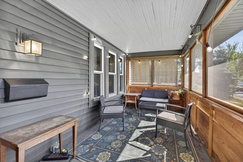 Tiny photo for 2136 Dartmouth Avenue, Columbus, OH 43219 (MLS # 225037781)
