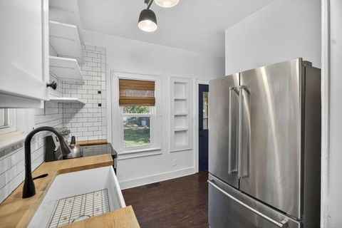 Tiny photo for 2136 Dartmouth Avenue, Columbus, OH 43219 (MLS # 225037781)