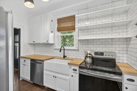 Tiny photo for 2136 Dartmouth Avenue, Columbus, OH 43219 (MLS # 225037781)