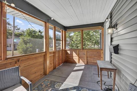 Tiny photo for 2136 Dartmouth Avenue, Columbus, OH 43219 (MLS # 225037781)