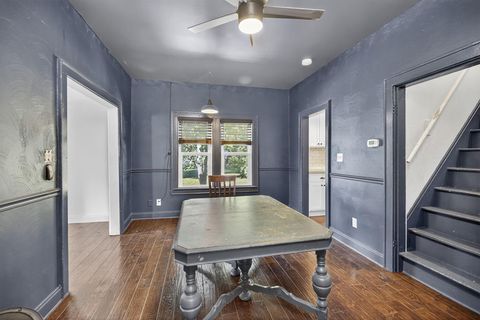 Tiny photo for 2136 Dartmouth Avenue, Columbus, OH 43219 (MLS # 225037781)