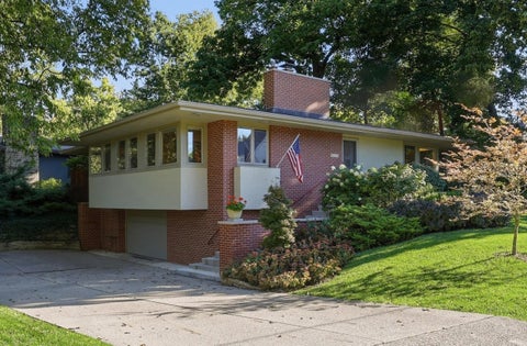 Photo of 1860 Bluff Avenue, Columbus, OH 43212 (MLS # 226037802)