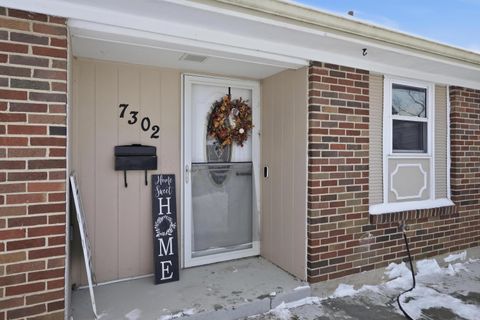 Tiny photo for 7302 Belle Plain Drive, Dayton, OH 45424 (MLS # 226002848)
