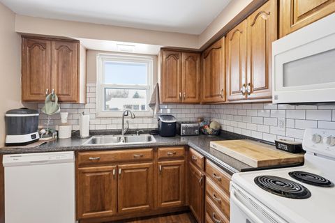 Tiny photo for 7302 Belle Plain Drive, Dayton, OH 45424 (MLS # 226002848)