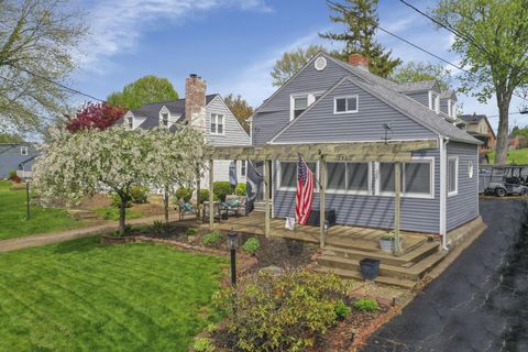 Photo of 356 Lakeshore Drive W, Hebron, OH 43025 (MLS # 226010873)