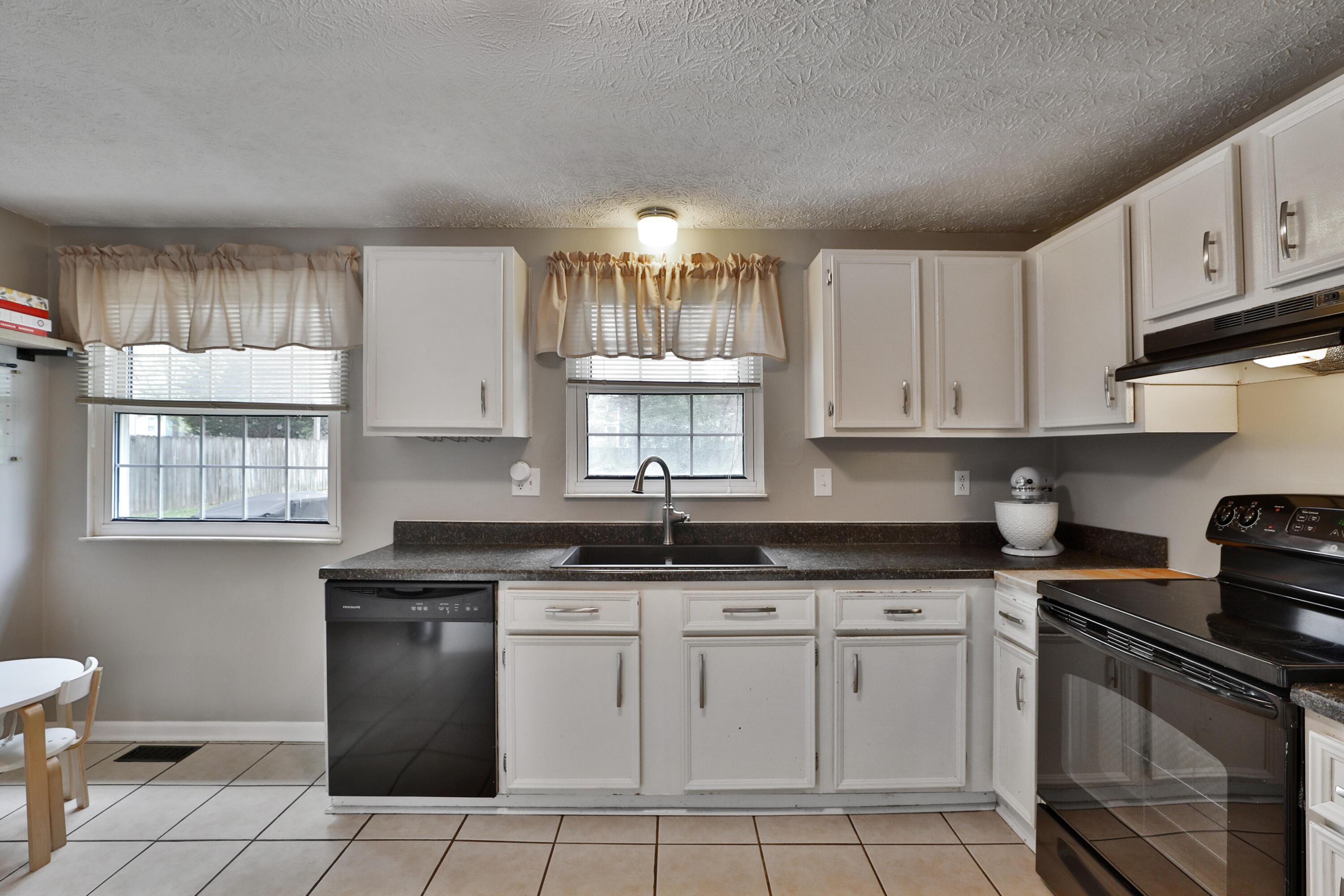 6612 Brock Street, Dublin, Ohio image 12