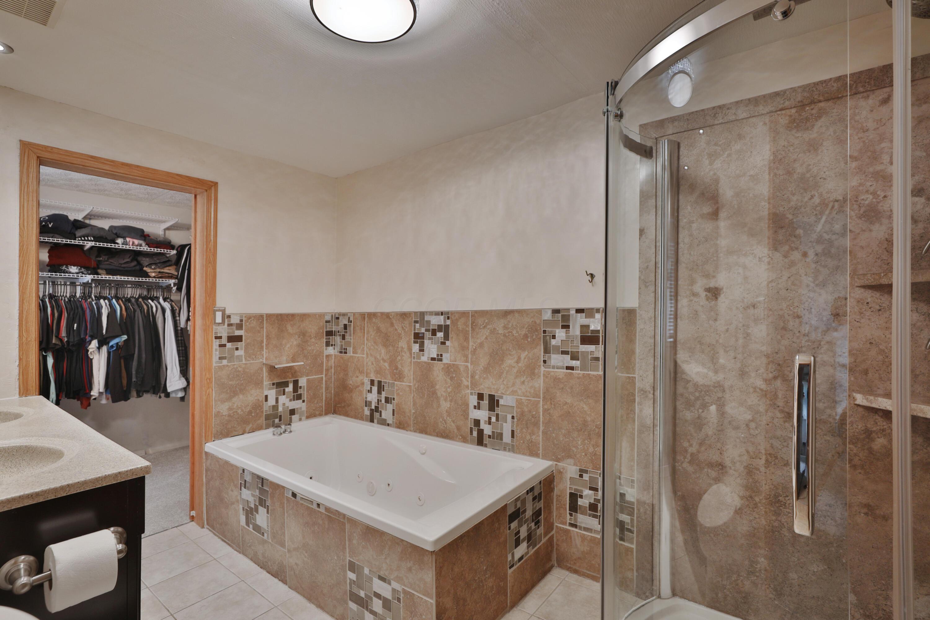 6612 Brock Street, Dublin, Ohio image 37