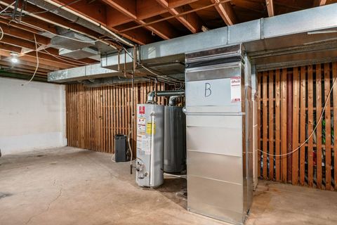 Tiny photo for 287 Fenway Road B #B, Columbus, OH 43214 (MLS # 225044789)