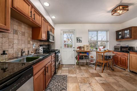 Tiny photo for 287 Fenway Road B #B, Columbus, OH 43214 (MLS # 225044789)