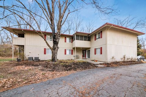 Tiny photo for 287 Fenway Road B #B, Columbus, OH 43214 (MLS # 225044789)
