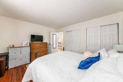 Tiny photo for 287 Fenway Road B #B, Columbus, OH 43214 (MLS # 225044789)