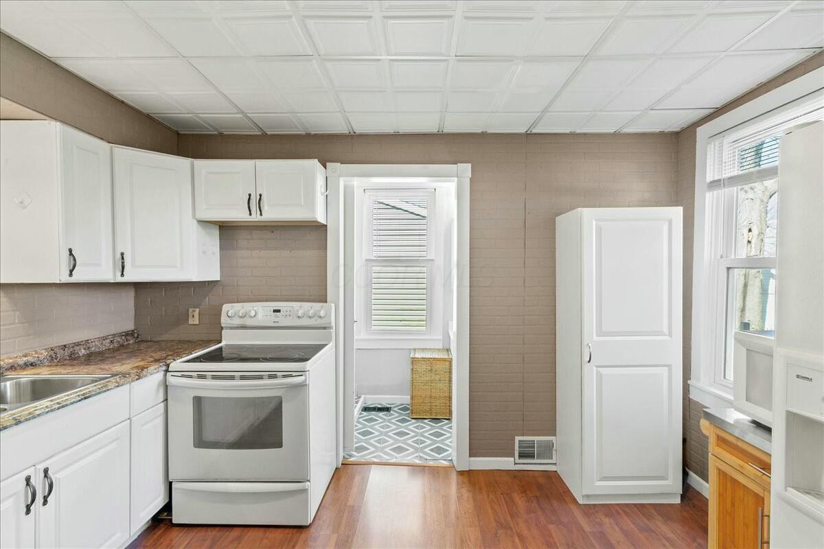 304 W Center Street, West Mansfield, Ohio image 16