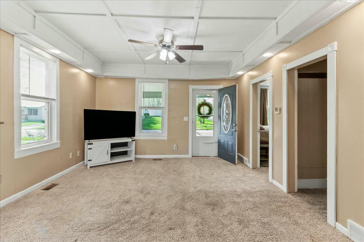 304 W Center Street, West Mansfield, Ohio image 12