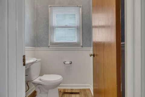 Tiny photo for 480 Yarmouth Lane, Columbus, OH 43228 (MLS # 225046209)