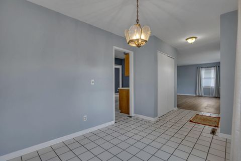 Tiny photo for 480 Yarmouth Lane, Columbus, OH 43228 (MLS # 225046209)