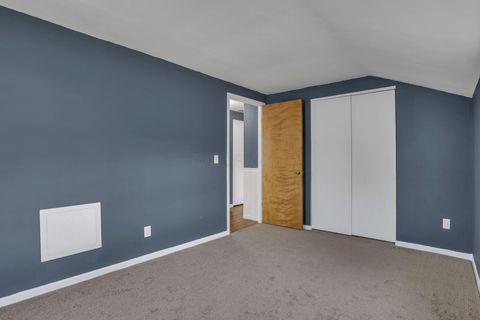 Tiny photo for 480 Yarmouth Lane, Columbus, OH 43228 (MLS # 225046209)