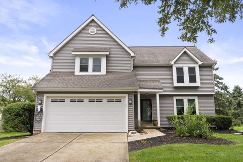 Photo of 7370 Palmleaf Lane, Columbus, OH 43235 (MLS # 226036471)