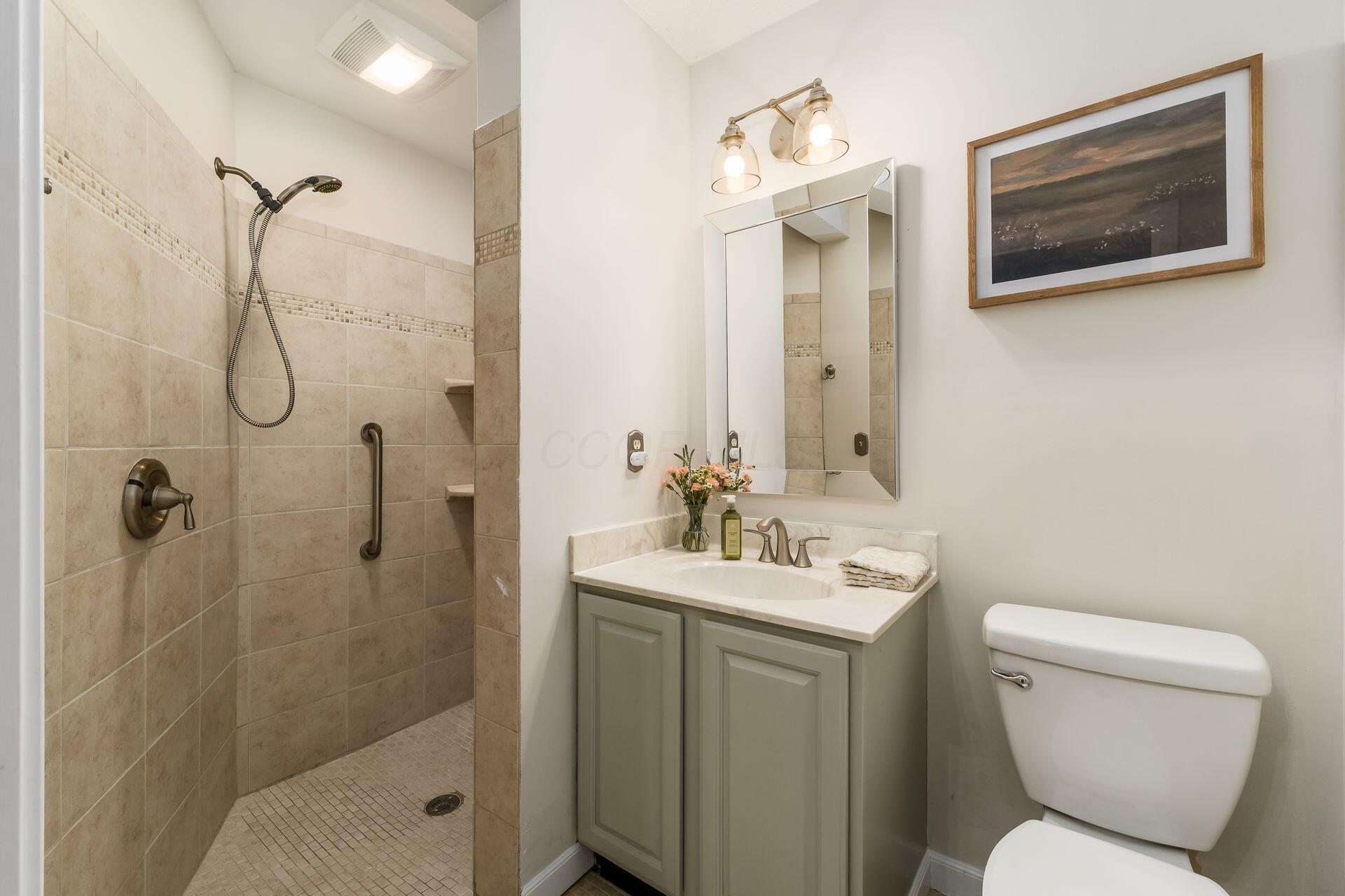 5494 Bullfinch Drive, Westerville, Ohio image 30