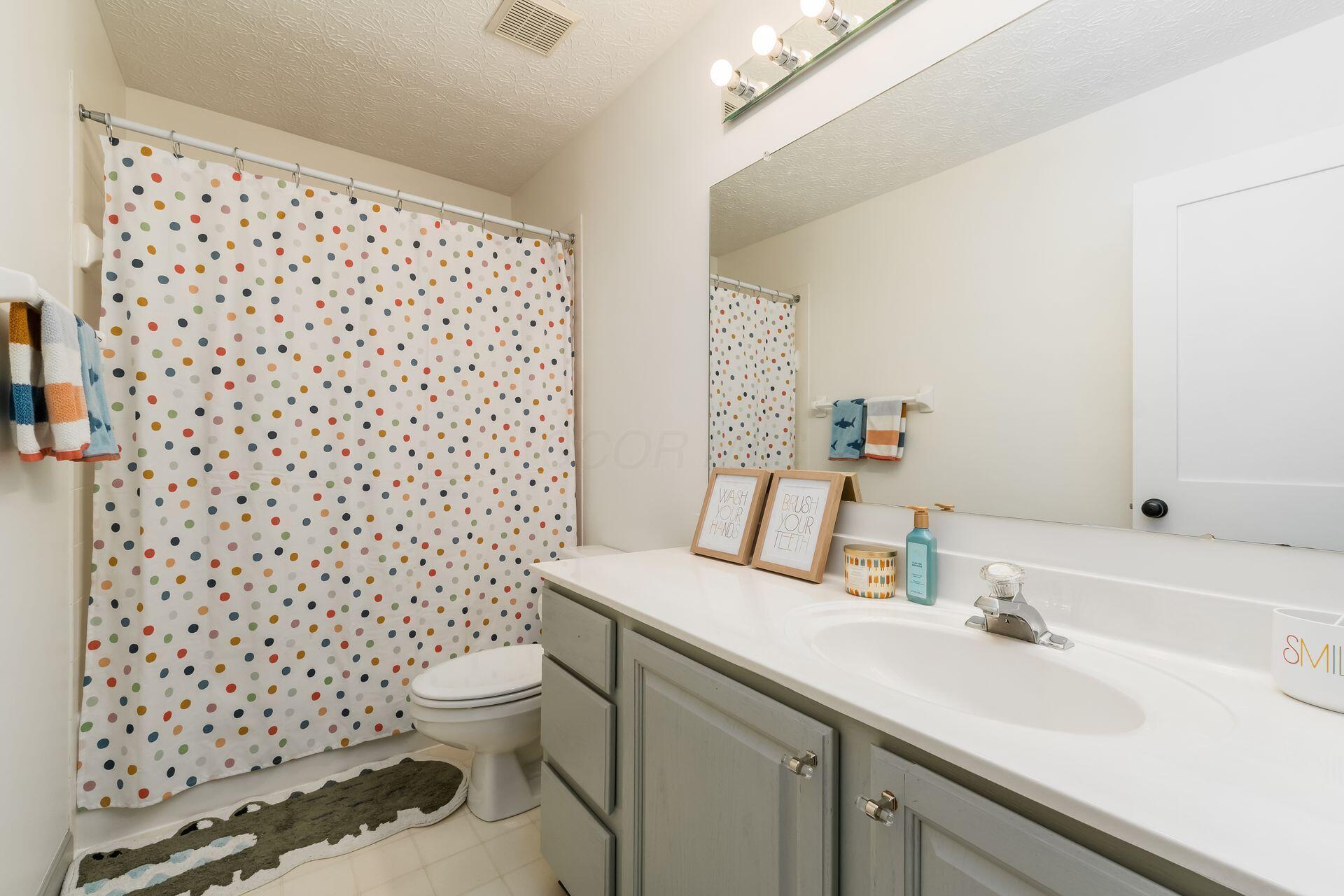 5494 Bullfinch Drive, Westerville, Ohio image 41