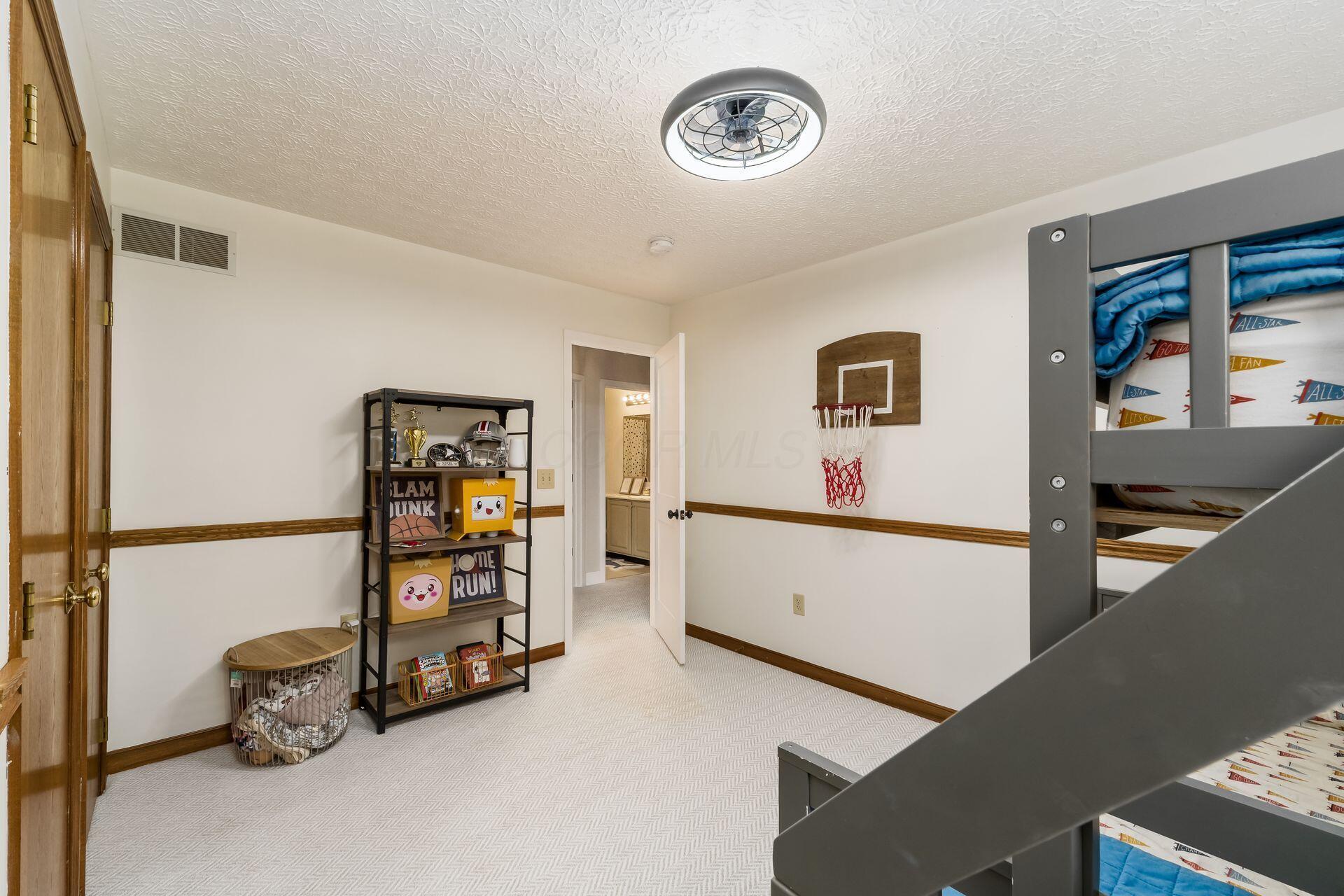 5494 Bullfinch Drive, Westerville, Ohio image 38