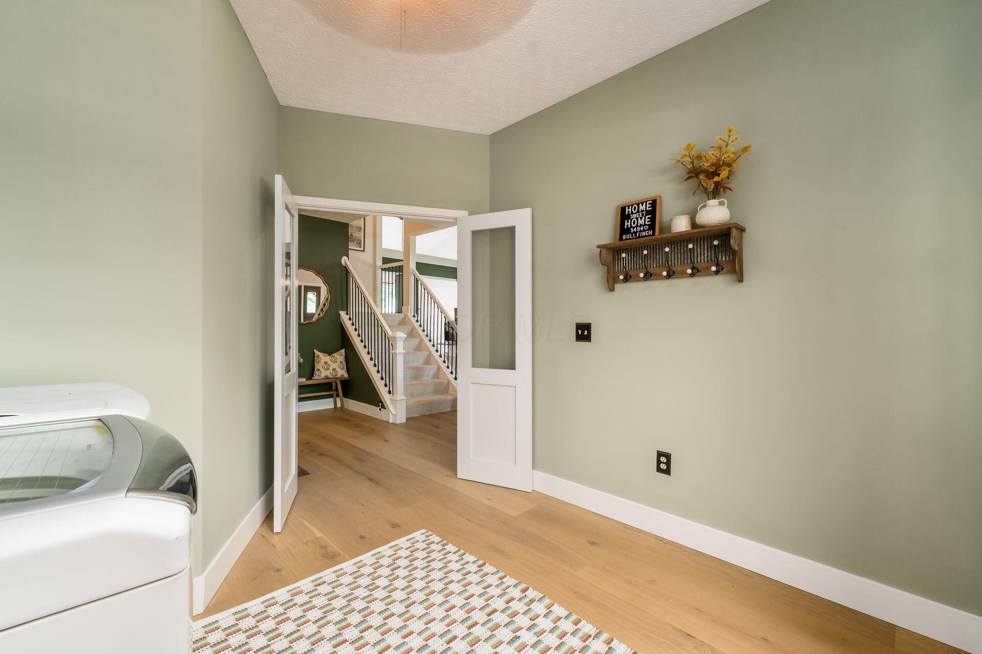 5494 Bullfinch Drive, Westerville, Ohio image 33