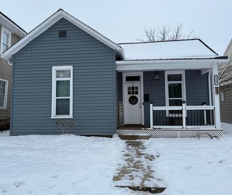 Photo of 523 E Paint Street, Washington Court House, OH 43160 (MLS # 225045846)