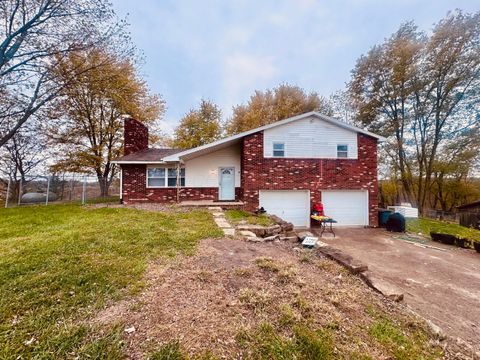 Photo of 8627 N State Route 376 NW, Mcconnelsville, OH 43756 (MLS # 225045145)