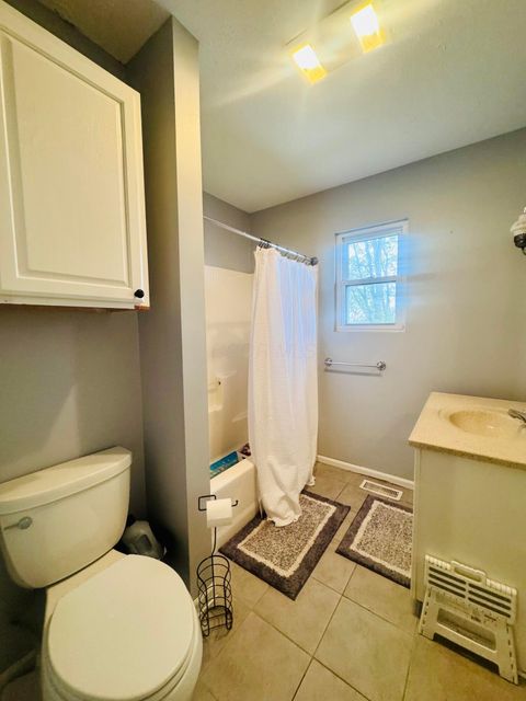 Tiny photo for 8627 N State Route 376 NW, Mcconnelsville, OH 43756 (MLS # 225045145)