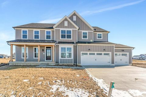 Homes For Sale - 8323 Woodstar Drive<br/> Plain City, OH 43064