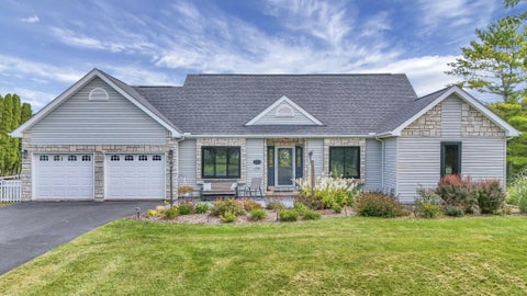 Photo of 3166 Kropp Road, Grove City, OH 43123 (MLS # 226034430)
