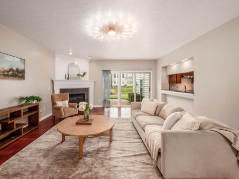 Tiny photo for 7043 Cunningham Drive, New Albany, OH 43054 (MLS # 226006631)