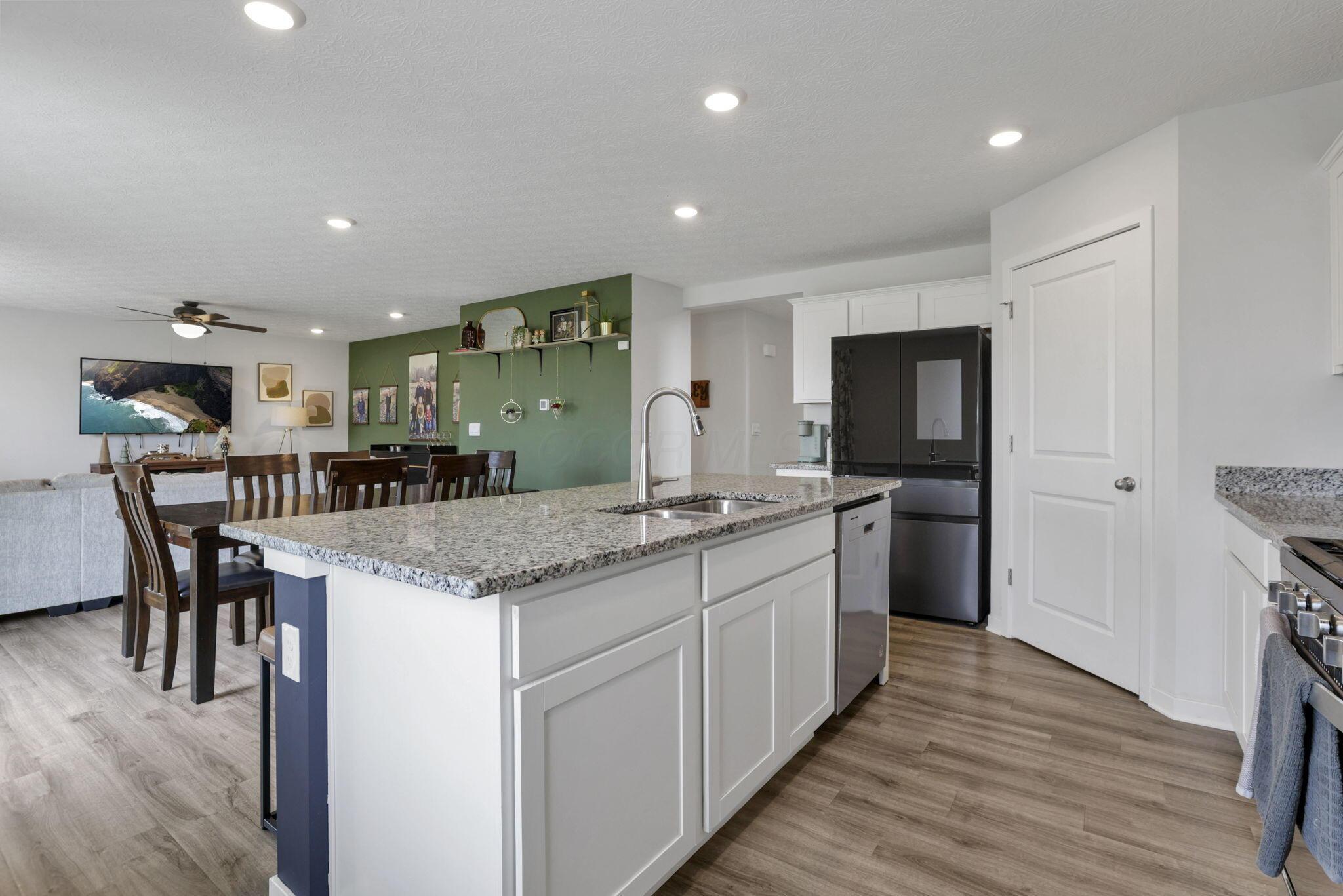 380 Trinity Way, Newark, Ohio image 17