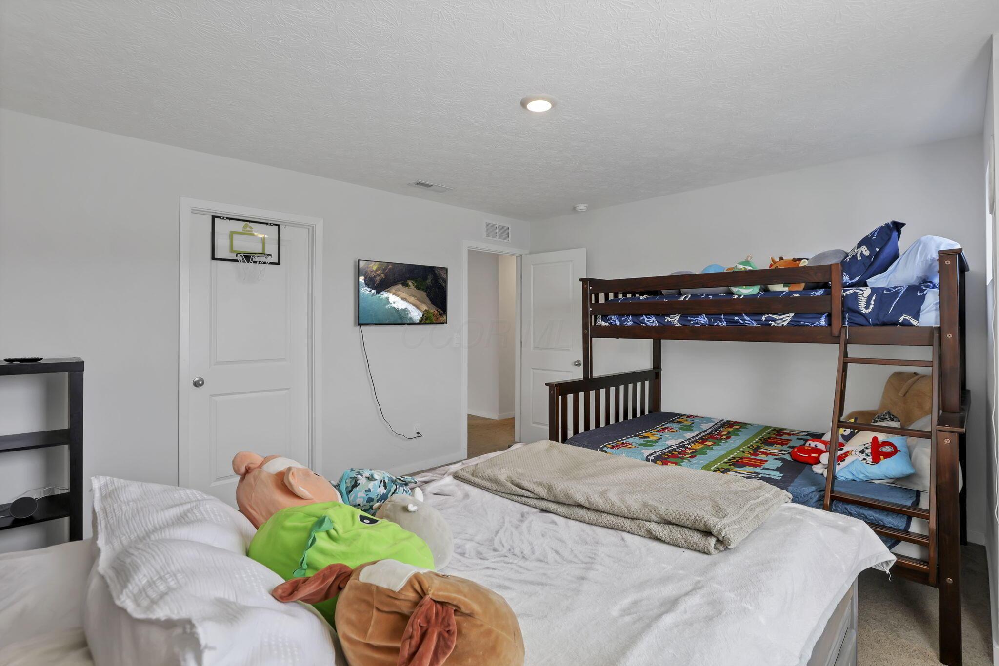380 Trinity Way, Newark, Ohio image 32