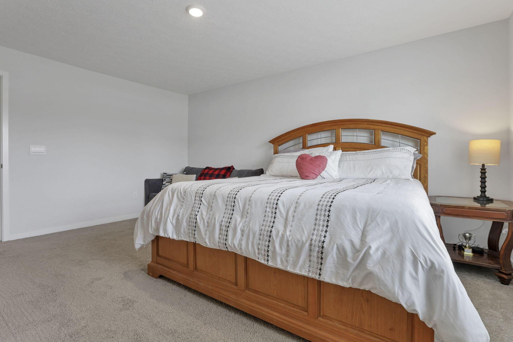 380 Trinity Way, Newark, Ohio image 25