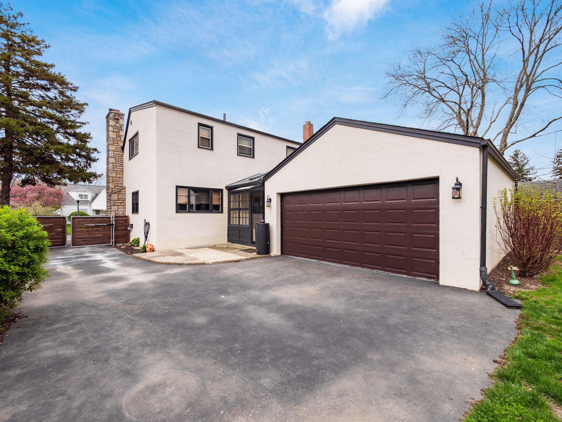 221 S Algonquin Avenue