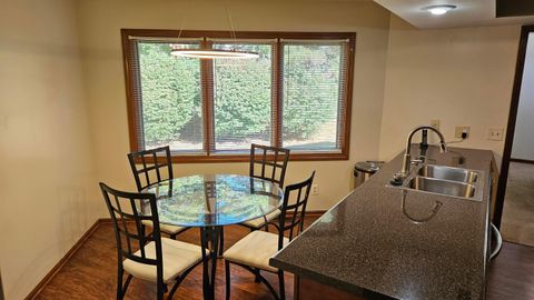 Tiny photo for 1616 Coppertree Road 1615 #1615, Columbus, OH 43232 (MLS # 225039507)