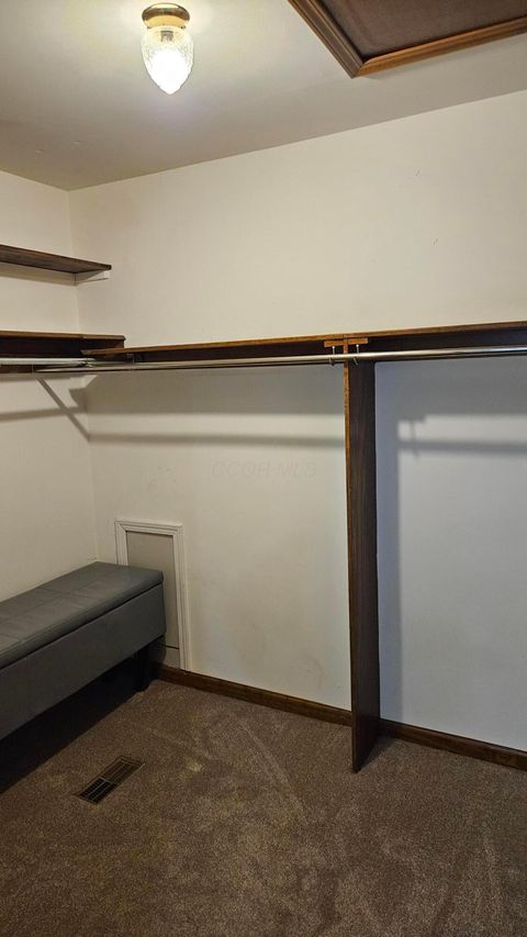 Tiny photo for 1616 Coppertree Road 1615 #1615, Columbus, OH 43232 (MLS # 225039507)
