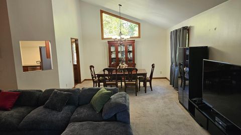 Tiny photo for 1616 Coppertree Road 1615 #1615, Columbus, OH 43232 (MLS # 225039507)