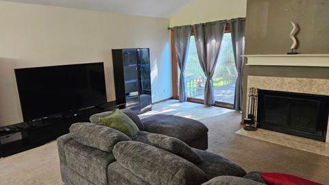 Tiny photo for 1616 Coppertree Road 1615 #1615, Columbus, OH 43232 (MLS # 225039507)