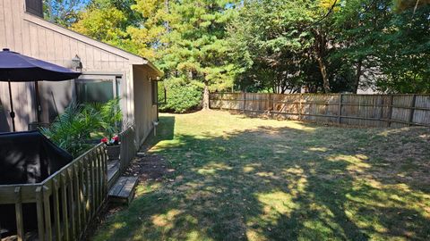 Tiny photo for 1616 Coppertree Road 1615 #1615, Columbus, OH 43232 (MLS # 225039507)