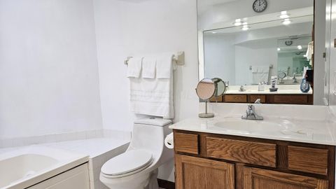 Tiny photo for 1616 Coppertree Road 1615 #1615, Columbus, OH 43232 (MLS # 225039507)