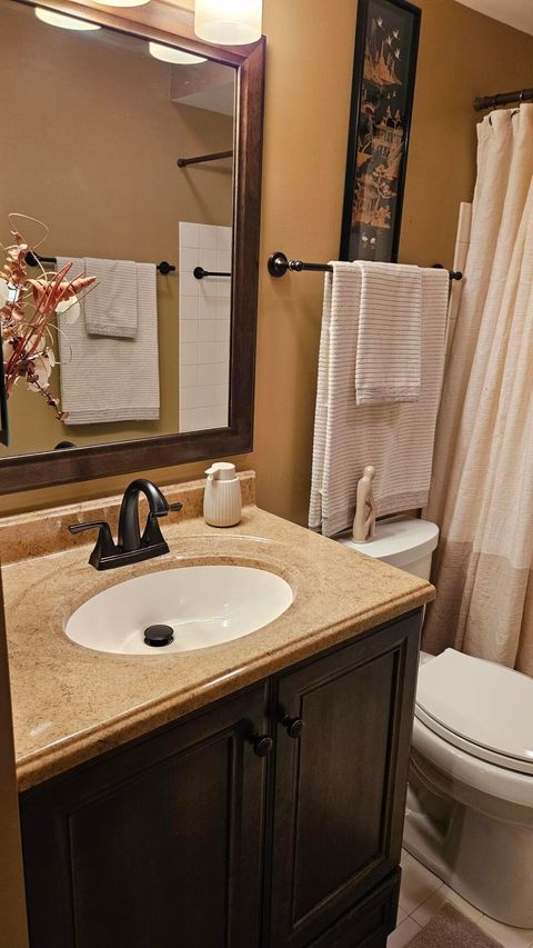Tiny photo for 1616 Coppertree Road 1615 #1615, Columbus, OH 43232 (MLS # 225039507)