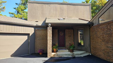 Photo of 1616 Coppertree Road 1615 #1615, Columbus, OH 43232 (MLS # 225039507)
