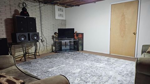 Tiny photo for 1616 Coppertree Road 1615 #1615, Columbus, OH 43232 (MLS # 225039507)