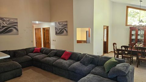 Tiny photo for 1616 Coppertree Road 1615 #1615, Columbus, OH 43232 (MLS # 225039507)