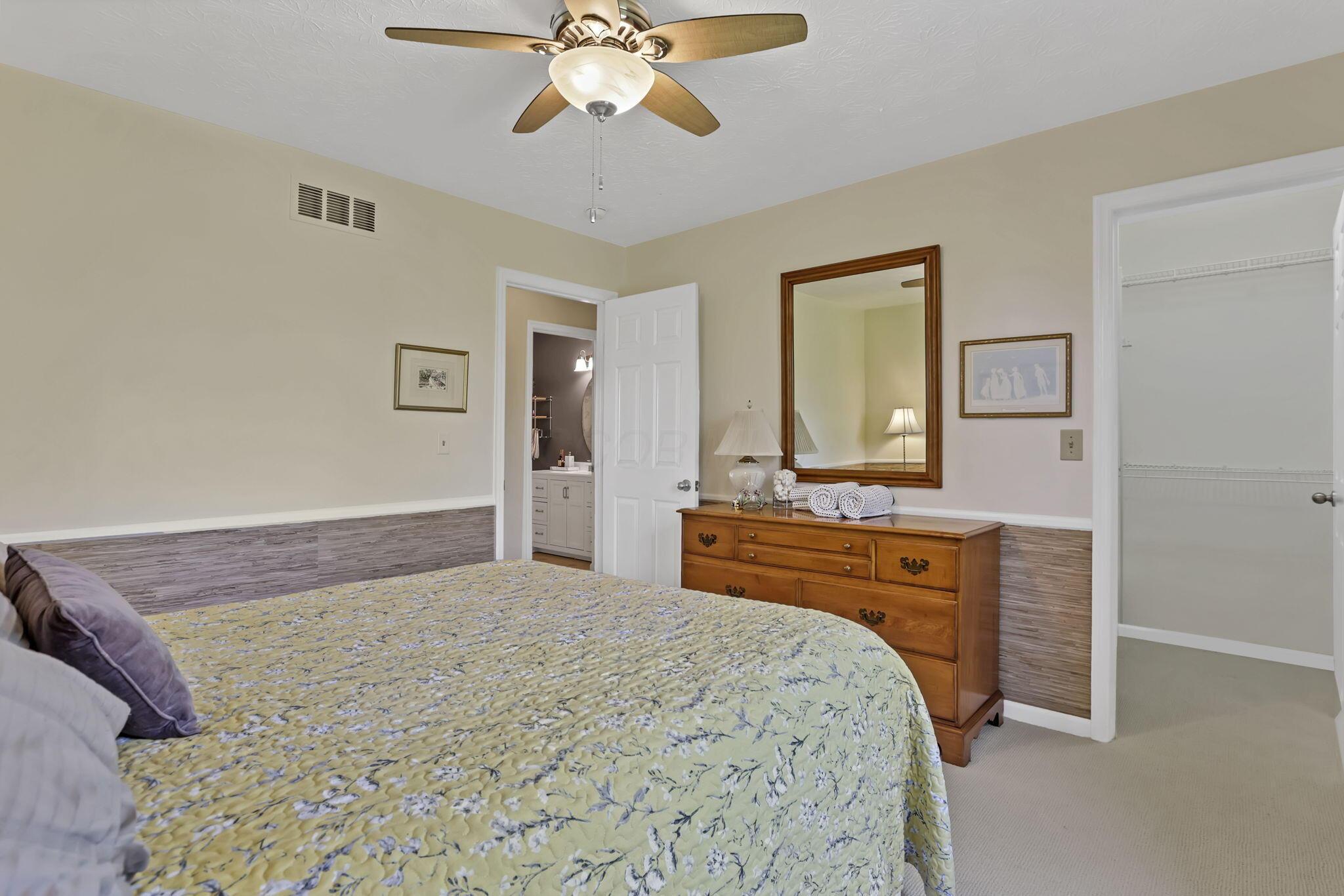 1630 Sapphire Drive, Grove City, Ohio image 43