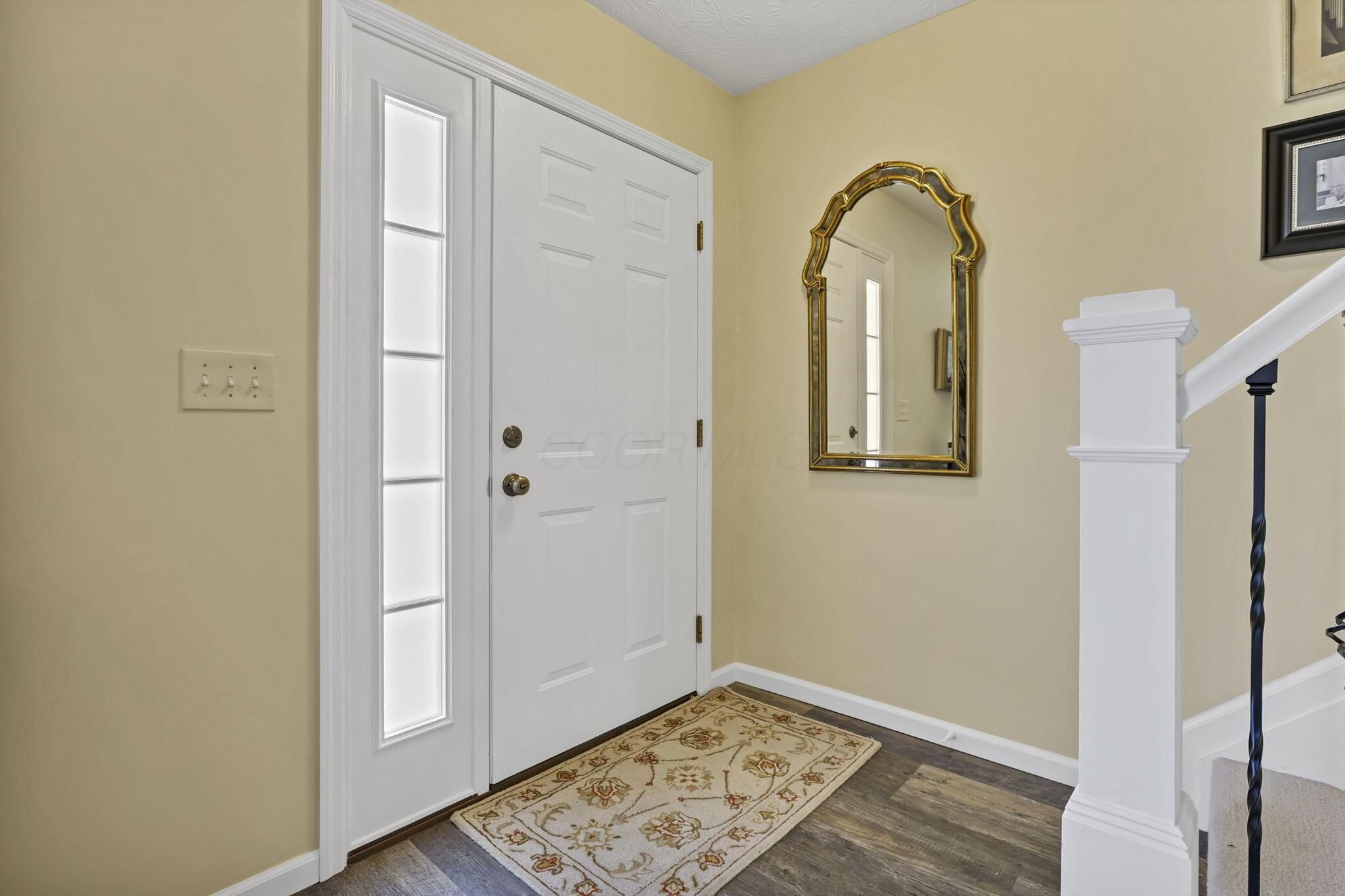 1630 Sapphire Drive, Grove City, Ohio image 9