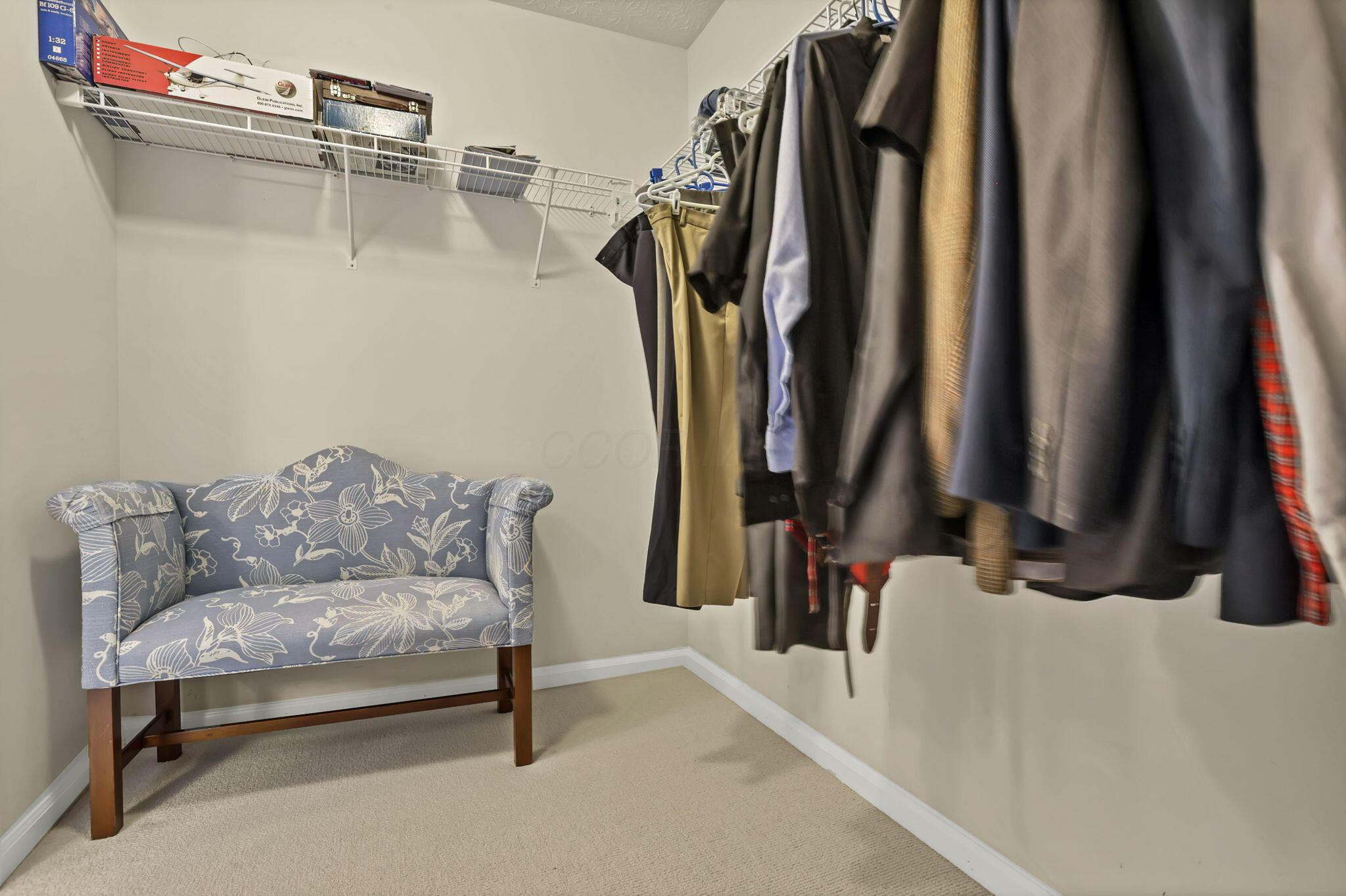 1630 Sapphire Drive, Grove City, Ohio image 35