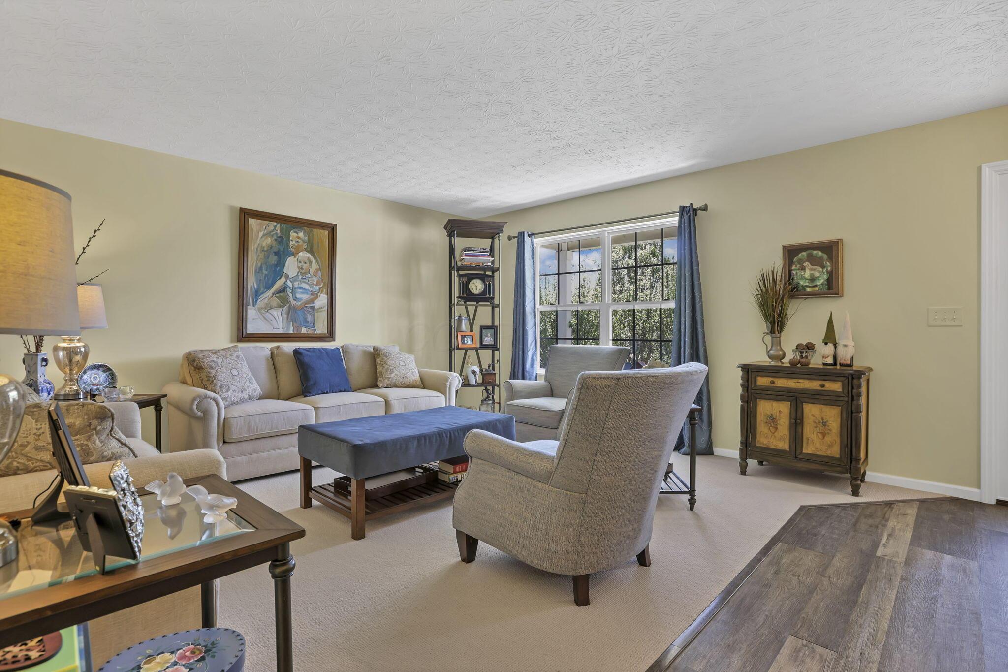 1630 Sapphire Drive, Grove City, Ohio image 12